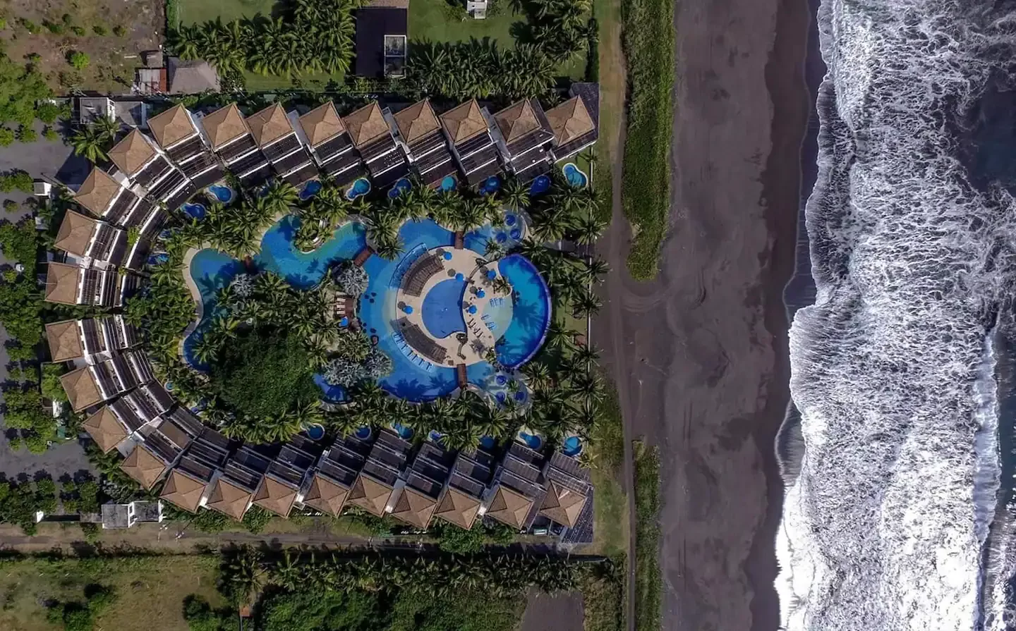 Los Cavos Monterrico